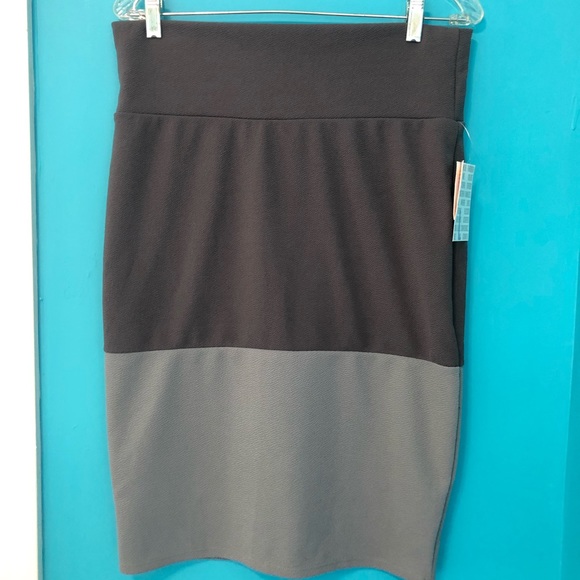 LuLaRoe Cassie Skirt. Charcoal Gray & Light Gray. - Picture 1 of 4